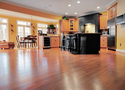 Differences Between Engineered Wood Flooring and Solid Wood Flooring Differences Between Engineered Wood Flooring and Solid Wood Flooring